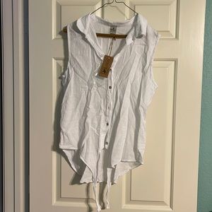 White sleeveless tie Blanco top